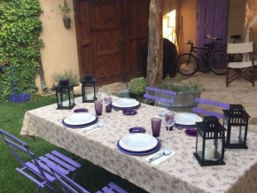La Casona de Castilnovo - Hotel Rural Gay - Segovia Madrid - Mesa para cenar en jardín4